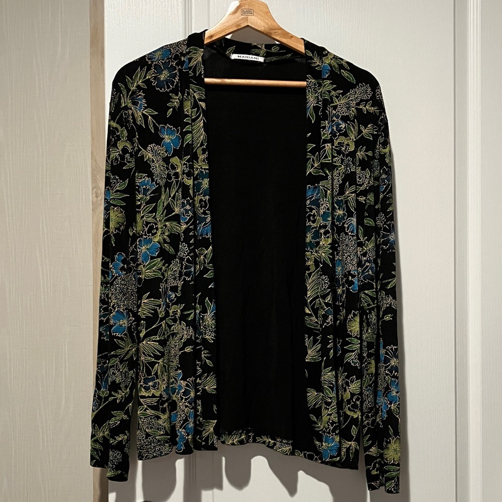 Chic Black Floral Women's Cardigan